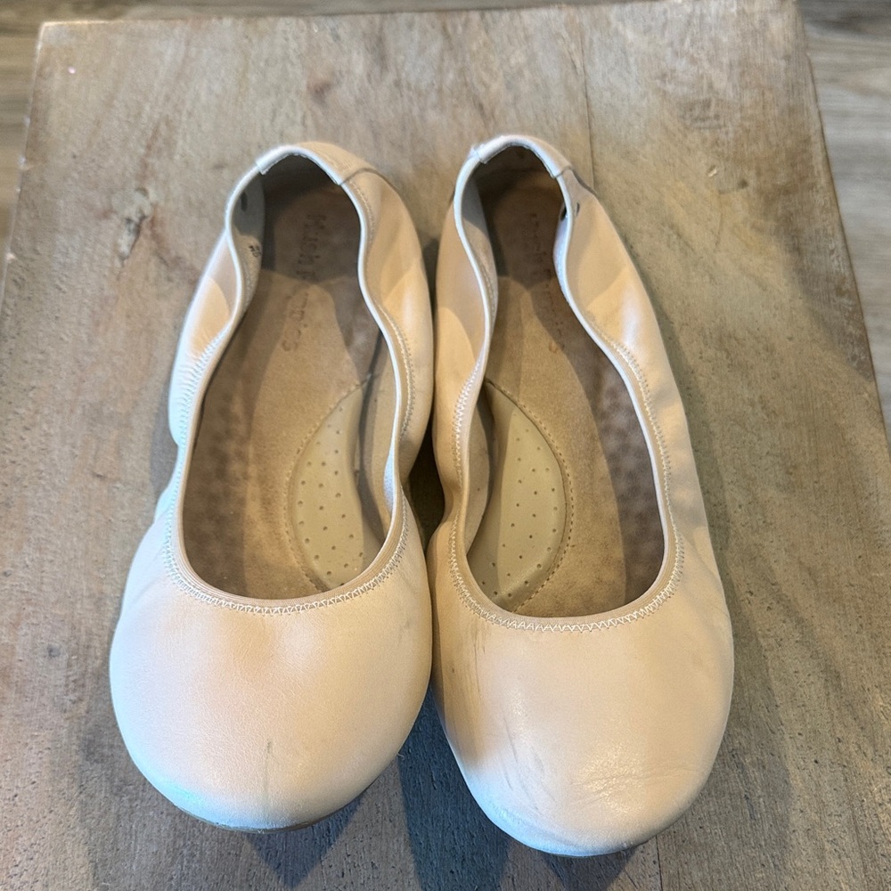 Hush Puppies Cream Flats with Red Soles
